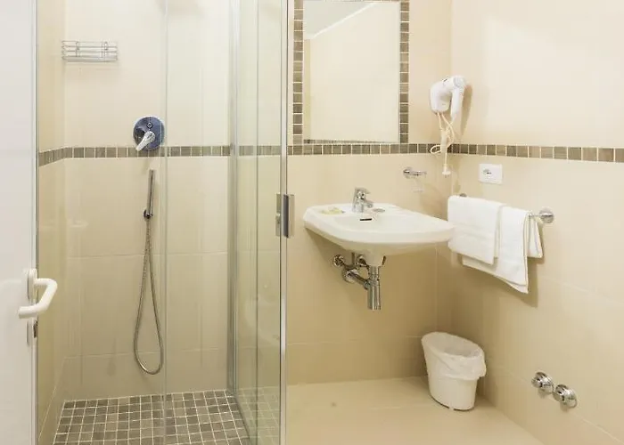 Отель Ridens Римини