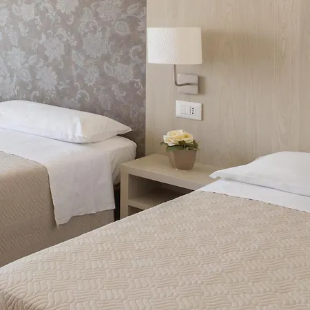 Ridens 2* רימיני